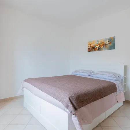 Luminosa Casa A Casoli Di Con Giardino Semesterbostad Atri